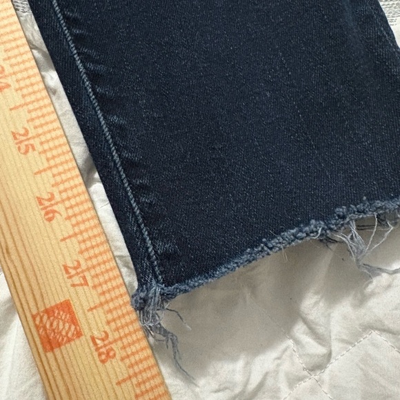 MOTHER High Waisted Looker Ankle Fray in Last Call Wash Dark Blue Skinny. Size32 - Picture 11 of 16